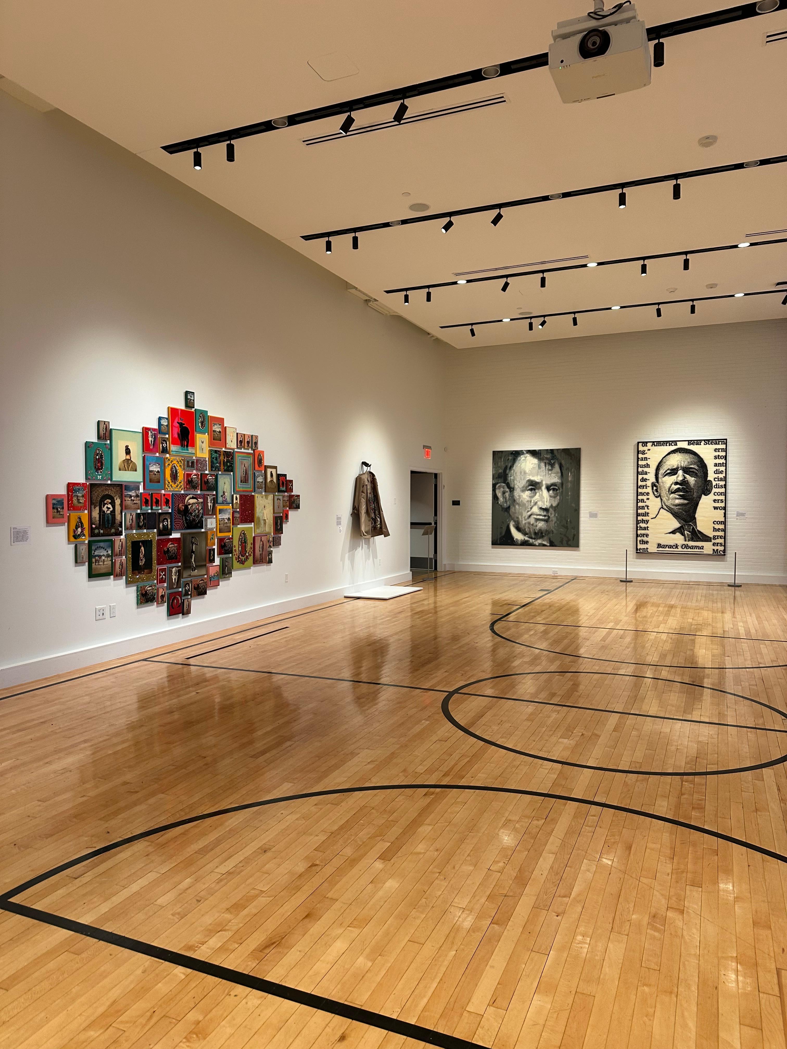 One of the art galleries 