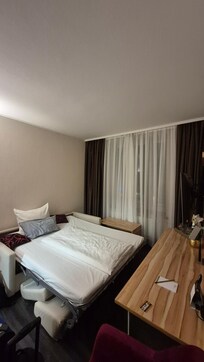 Wohnraum mit Schlafcouch