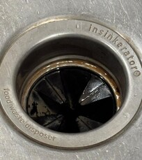 Dirty kitchen sink-er-ator