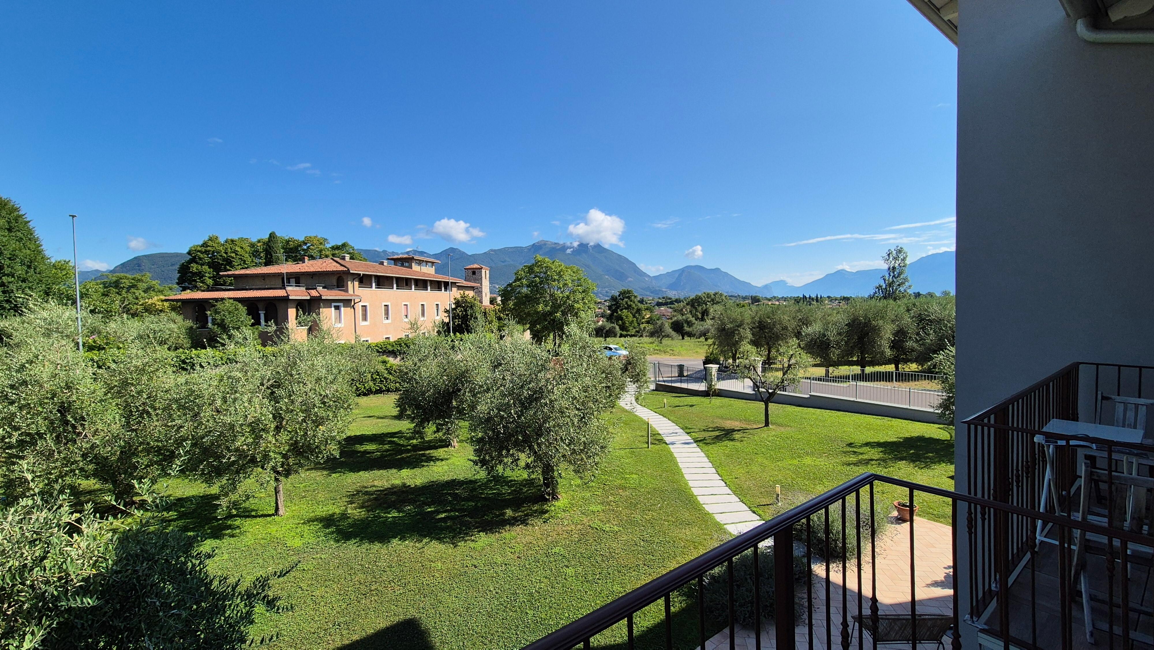 Blick aus einem der 3 Balkone von App 6