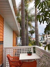 Towards the ocean on the balcony