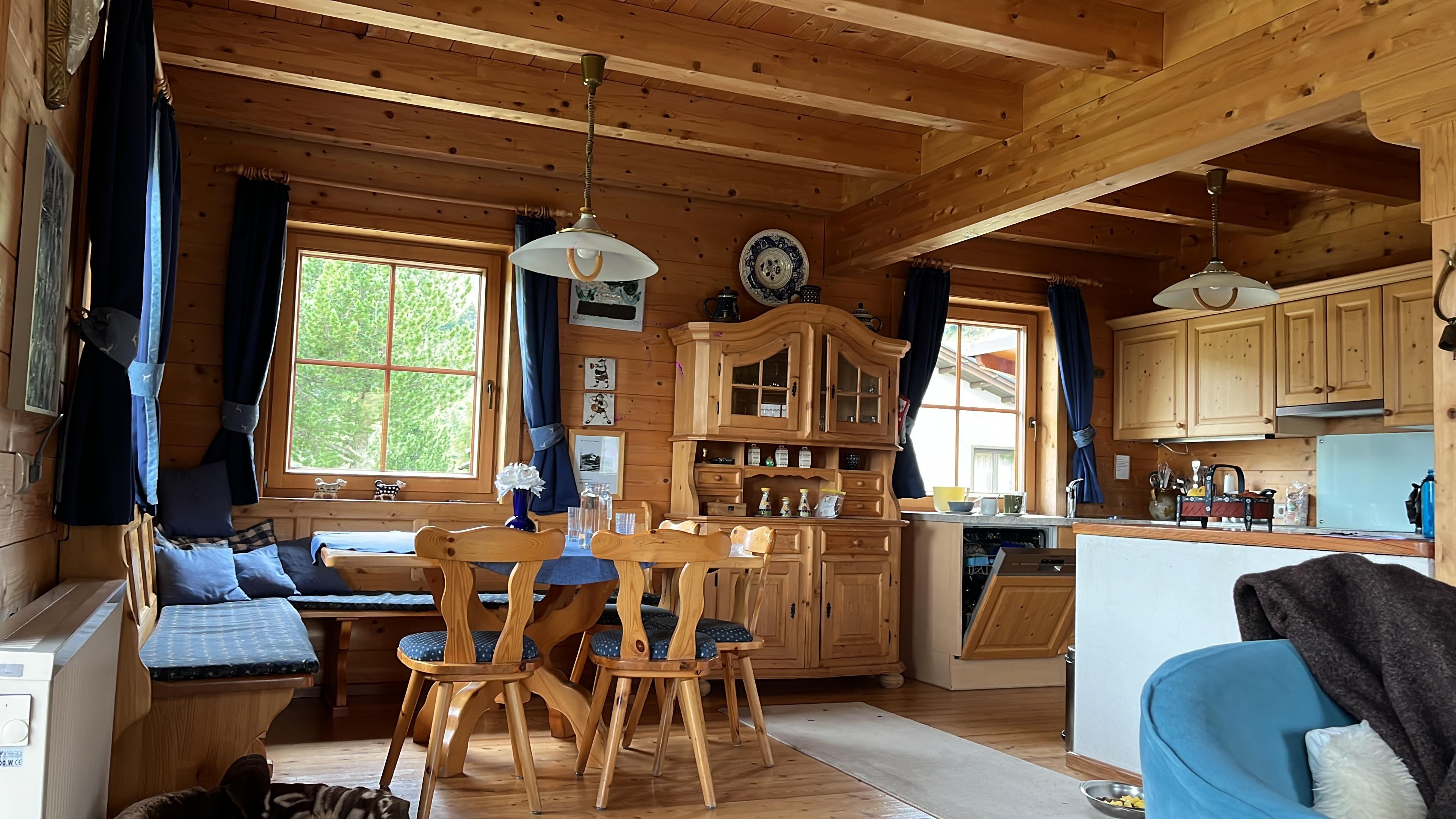 Wohn- und Essbereich