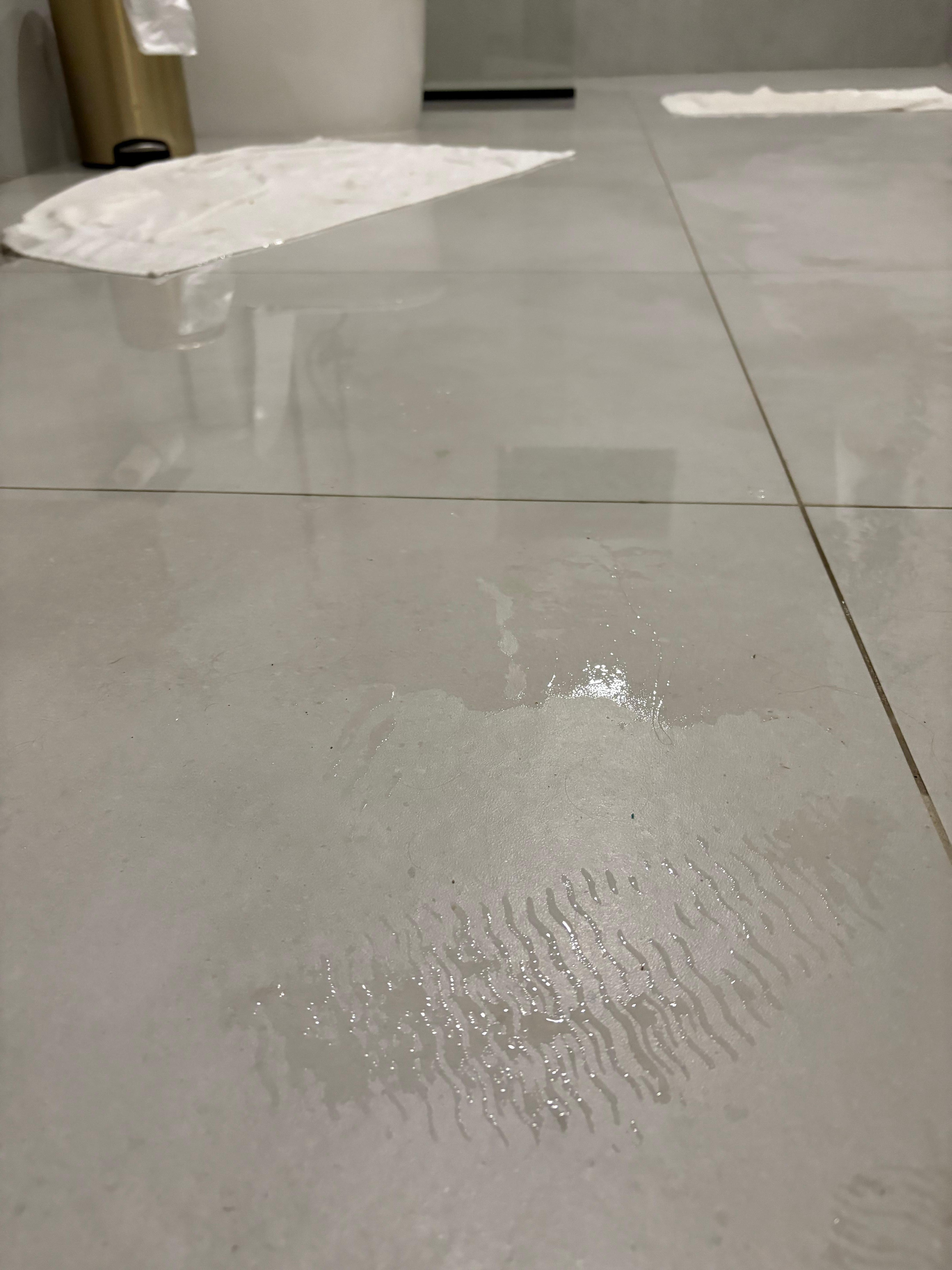 Another room with the overflowing water