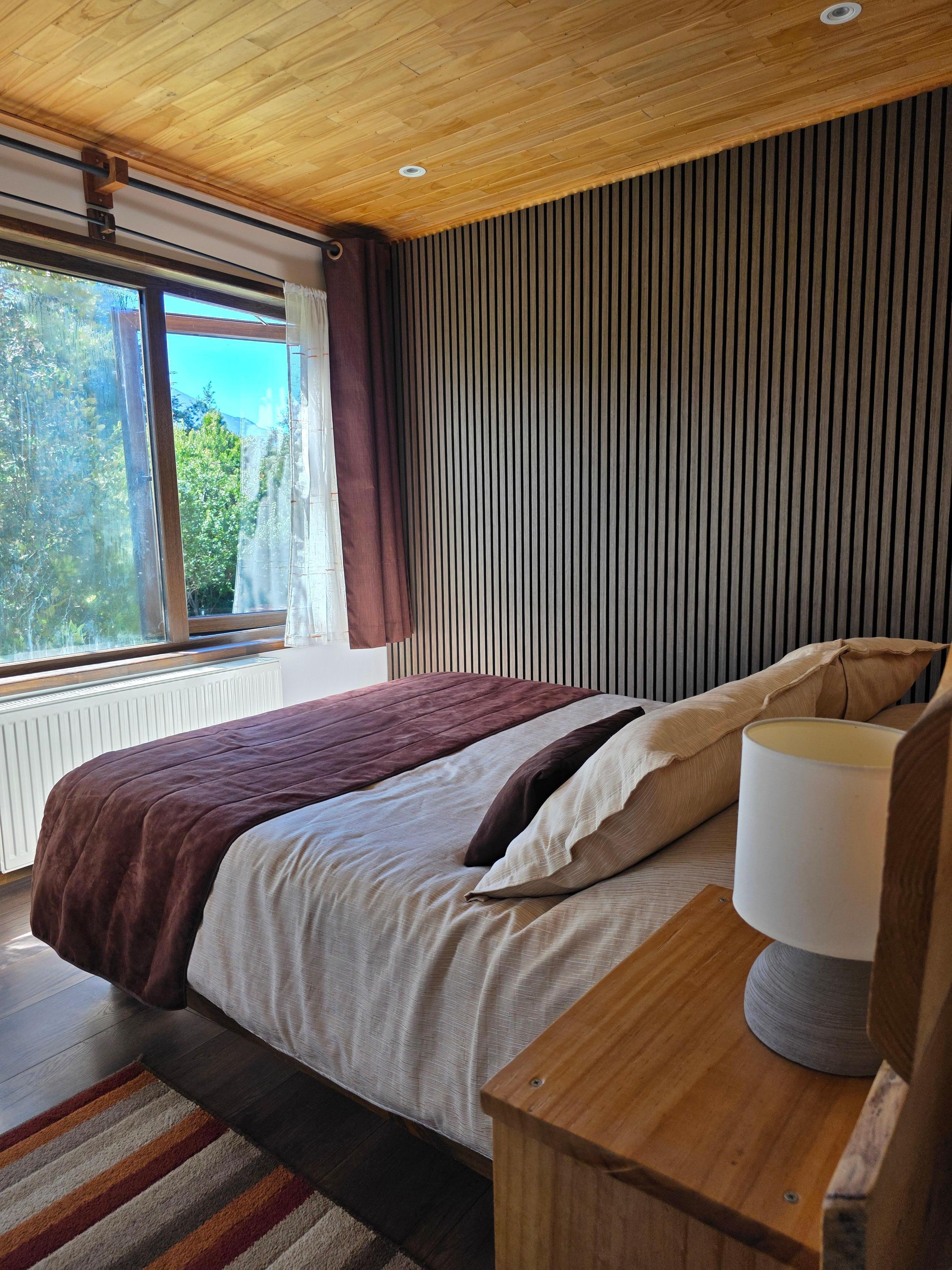 No air conditioner, fan and open window cooled the room