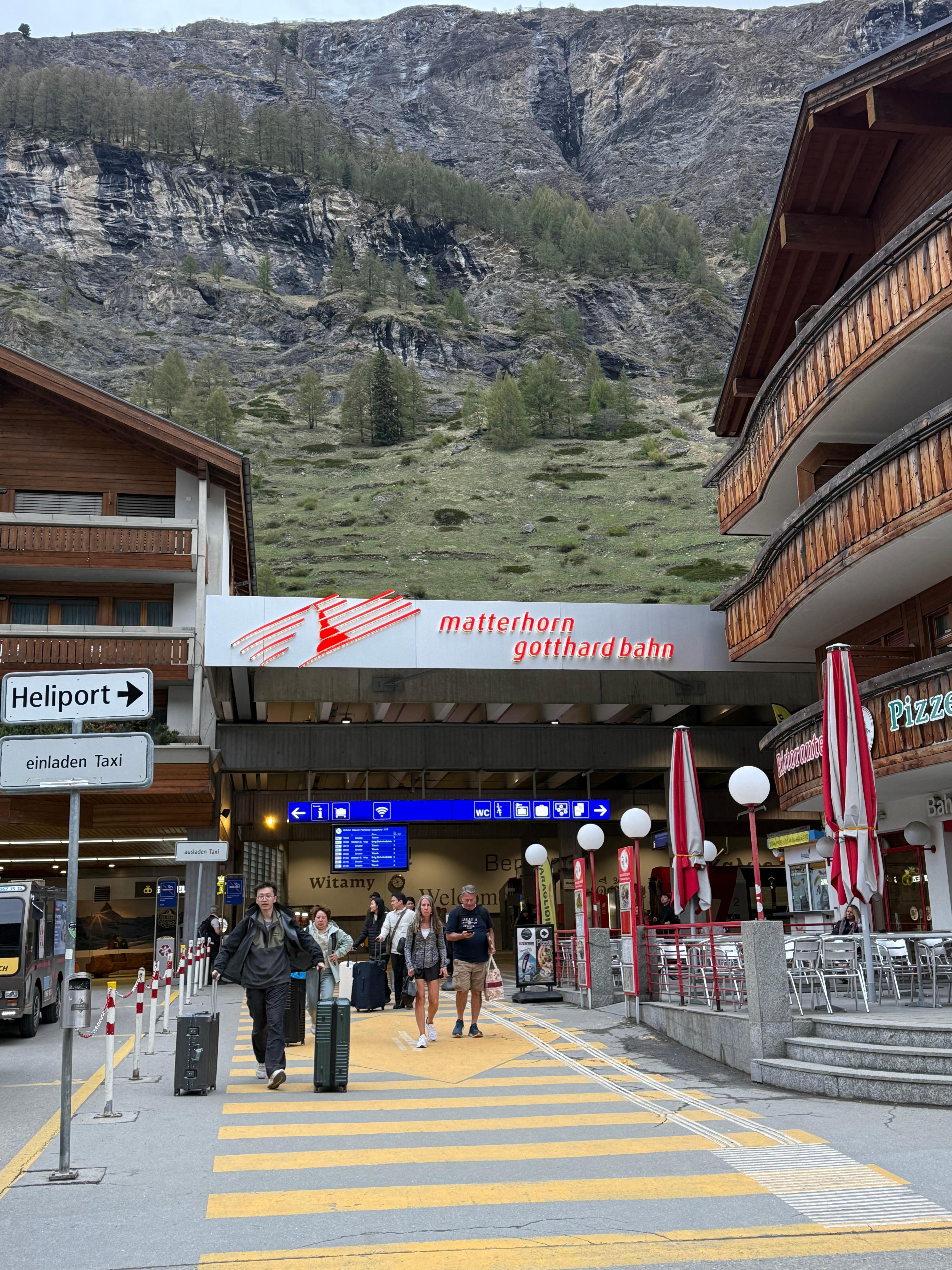 Estación de tren súper cerquita 