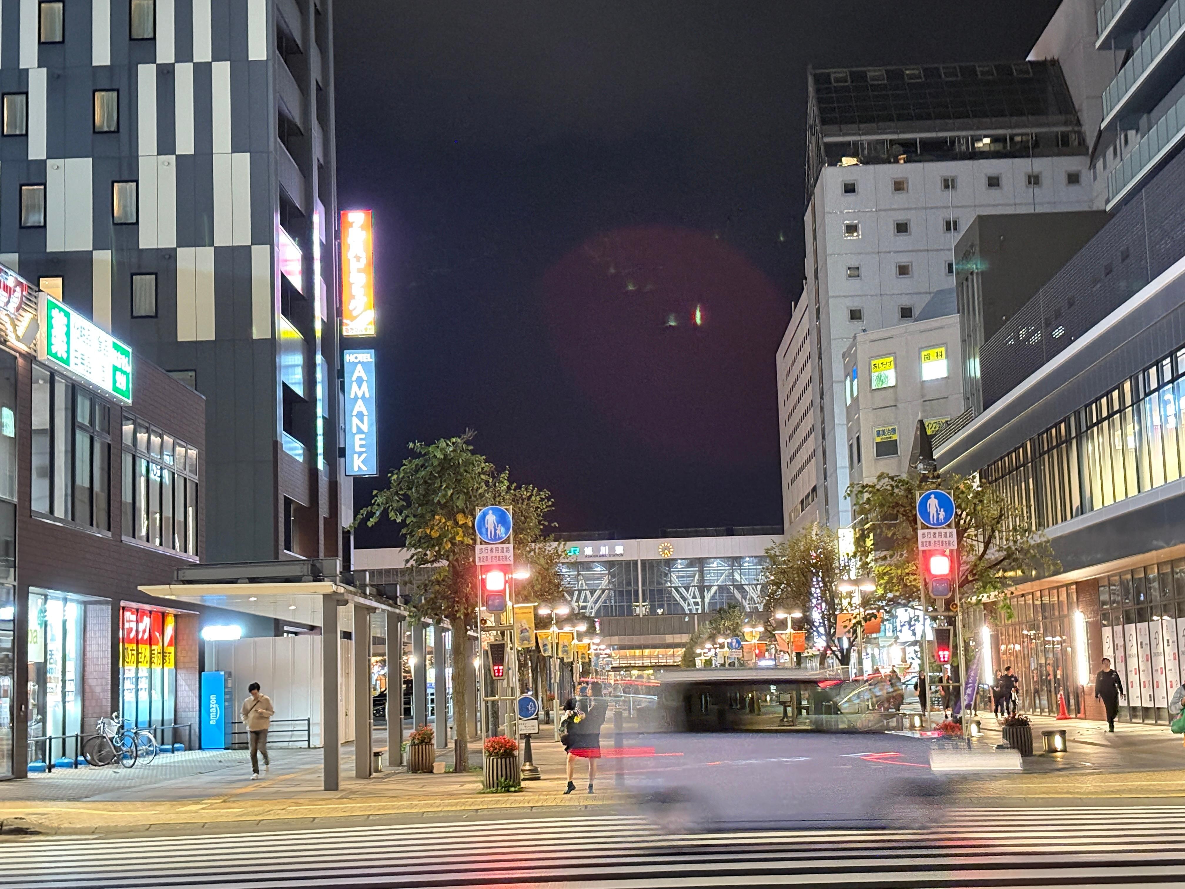 すぐそばの通り