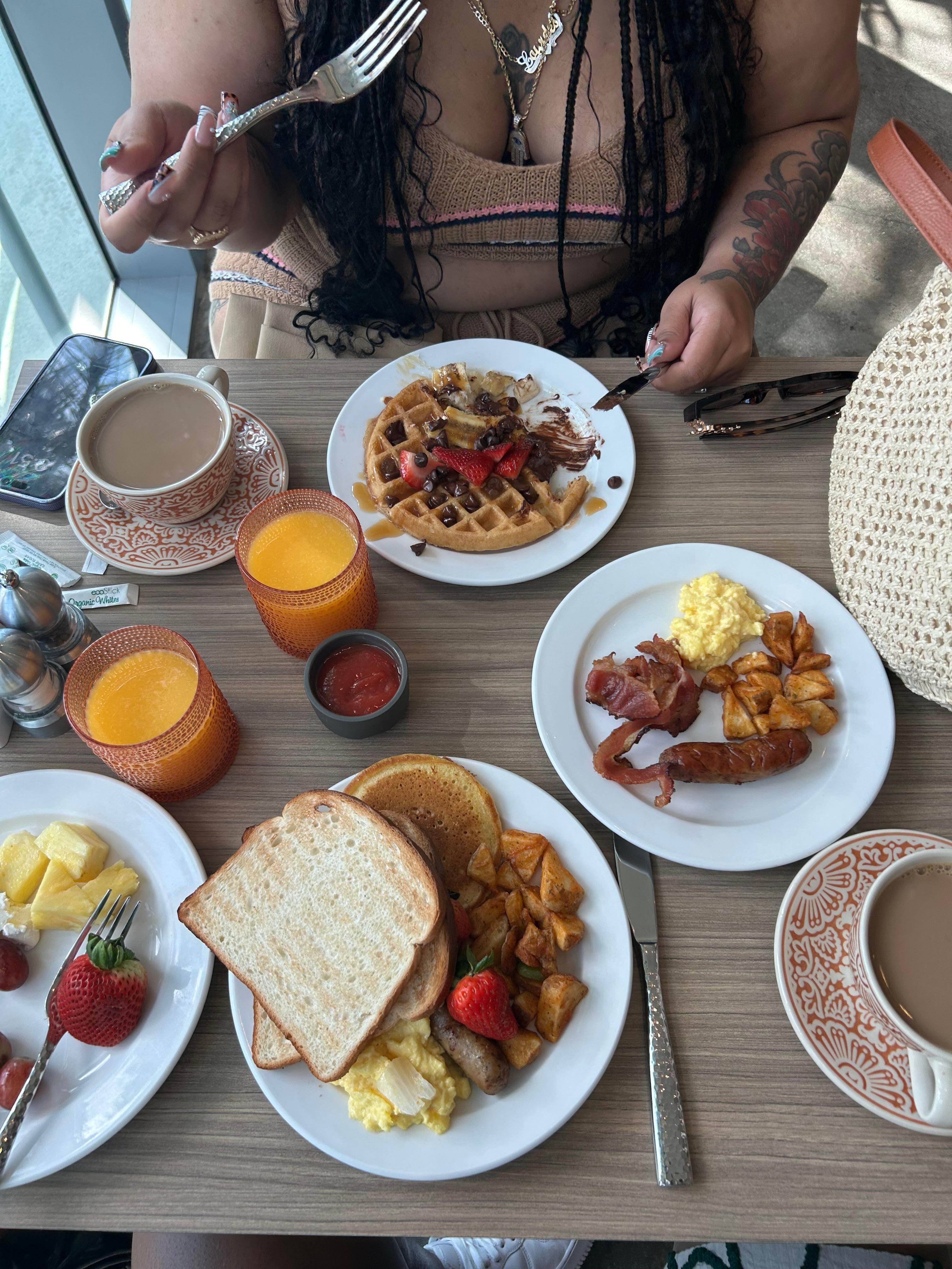 Breakfast 