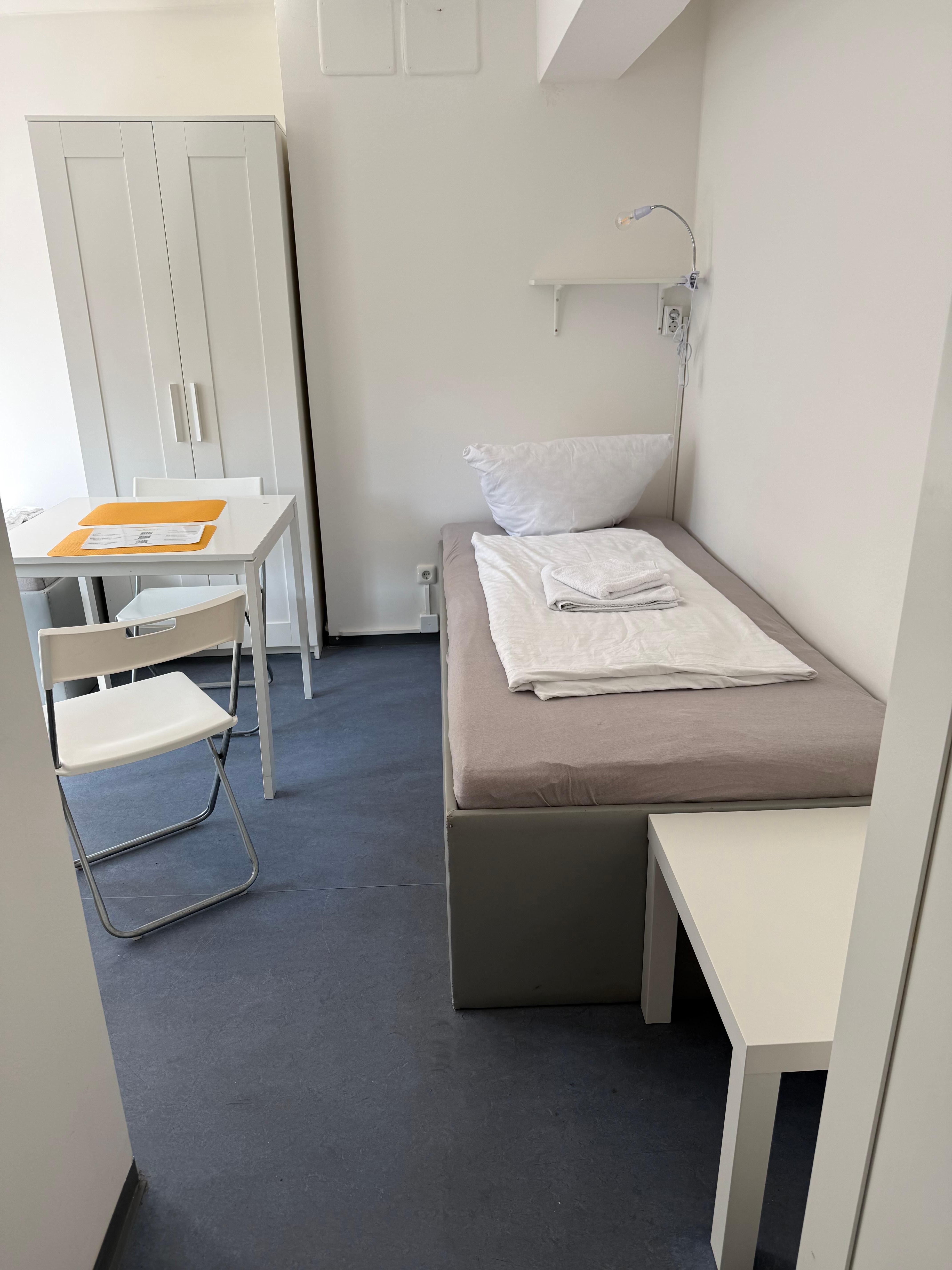 Room 505 door has a tiny corridor before opening into bedroom area - for added privacy.