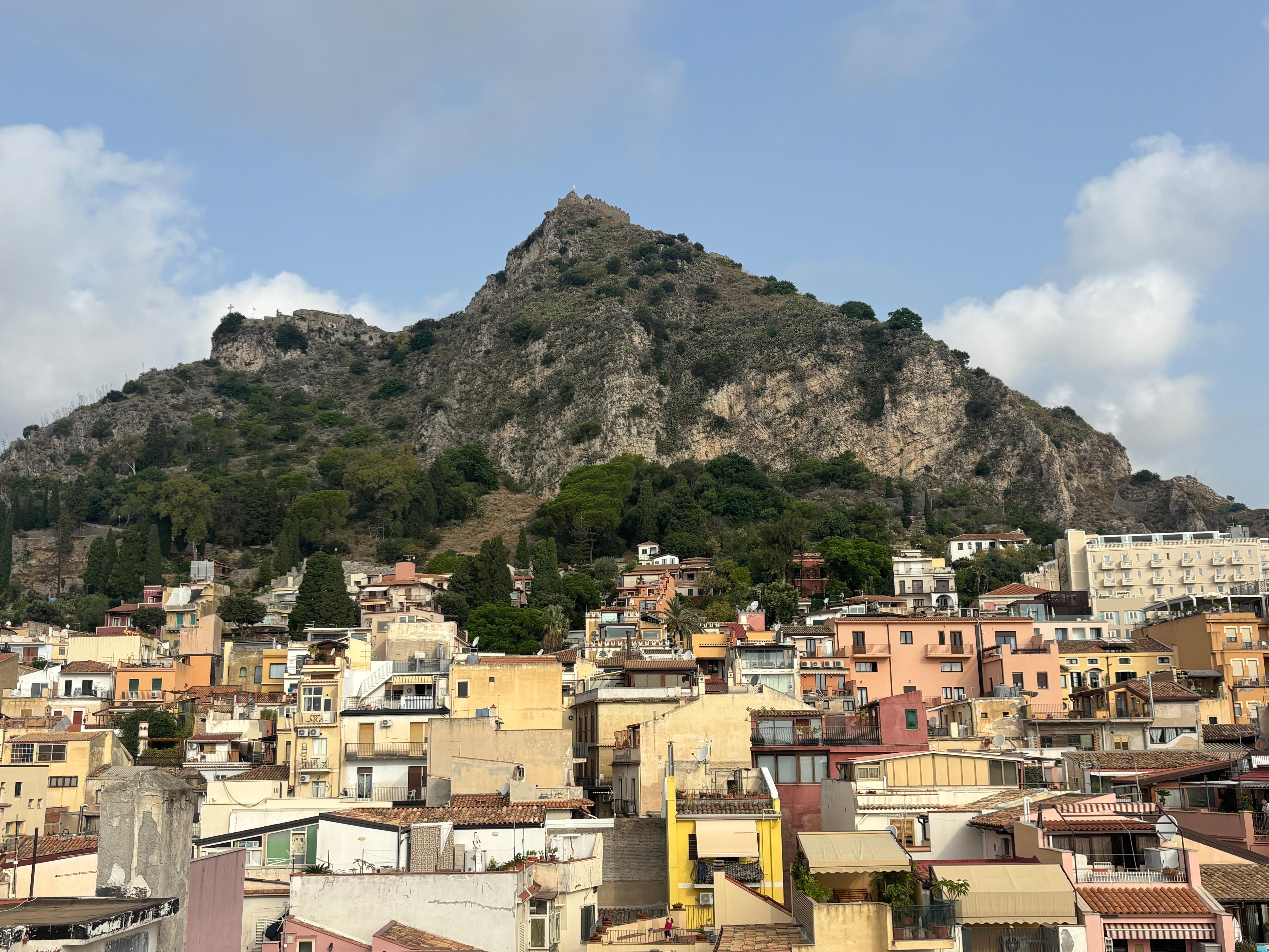 Breakfast view/evening bar