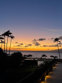 Amazing sunset views from the lanai every night 😍