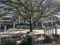 Coligny Plaza