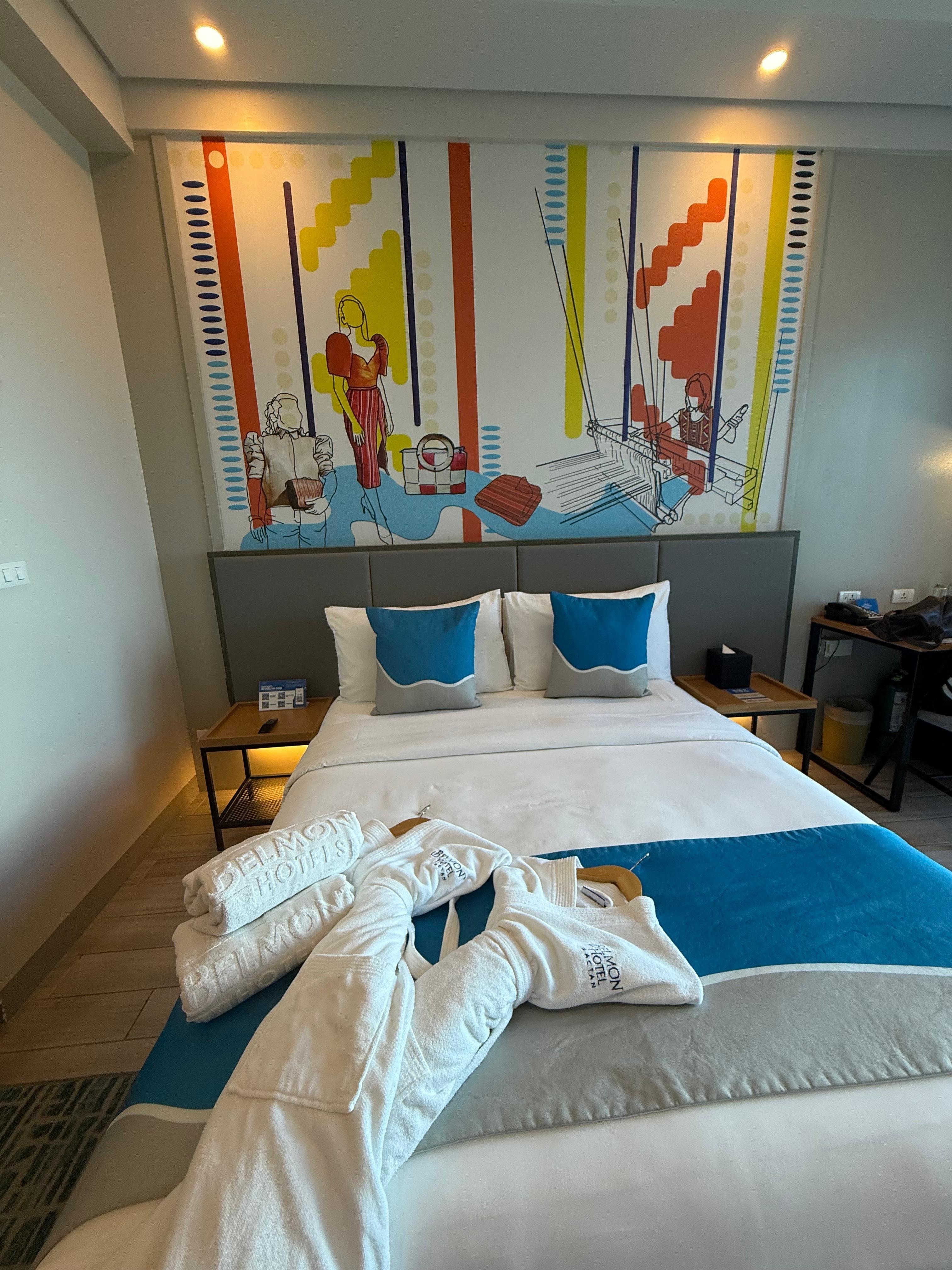 Cozy and cute room:)