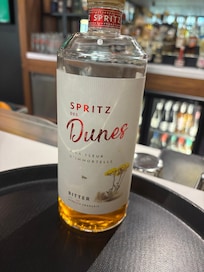 Découverte au bar de l’hotel