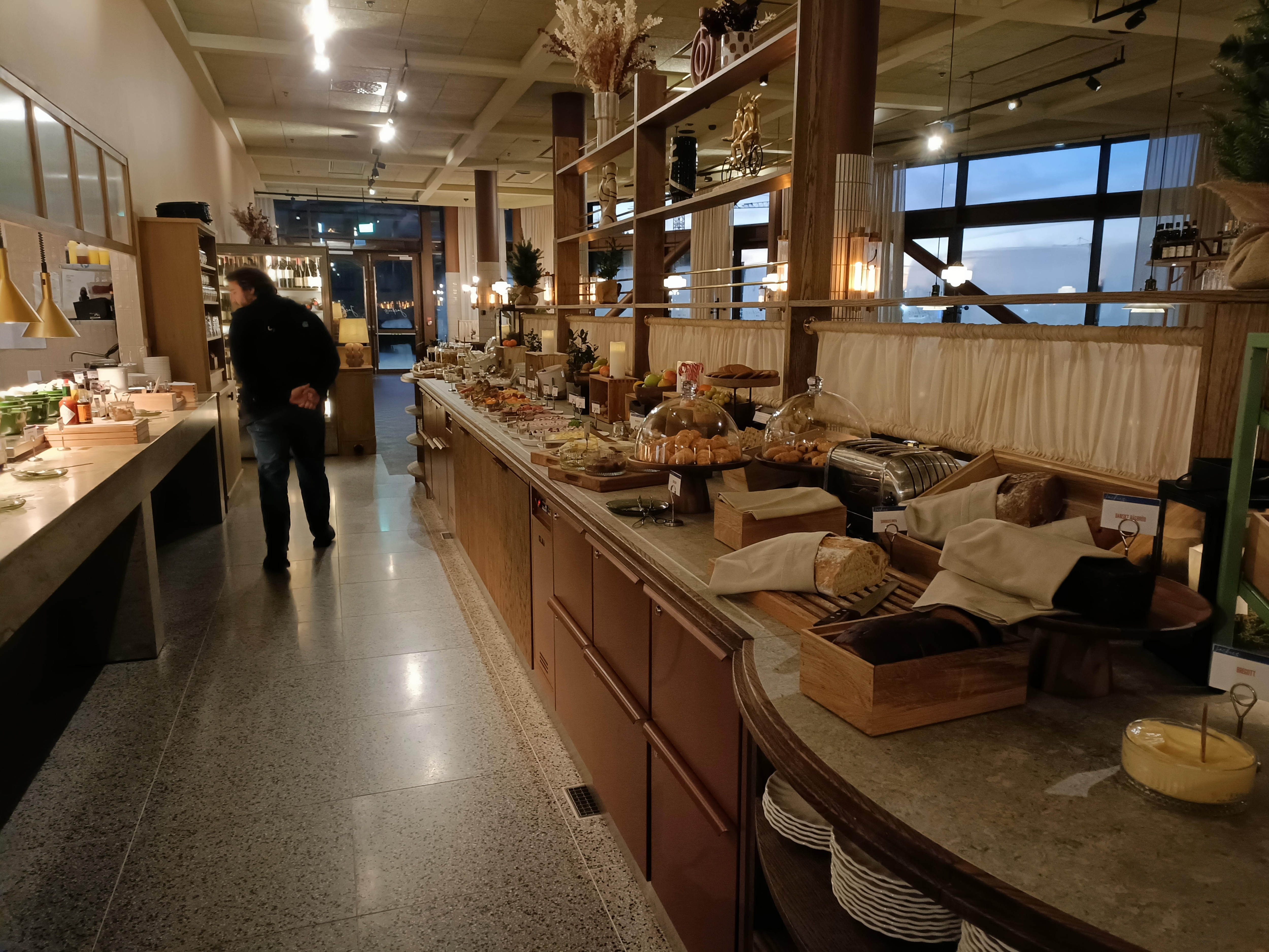 Utmärkt frukostbuffé.