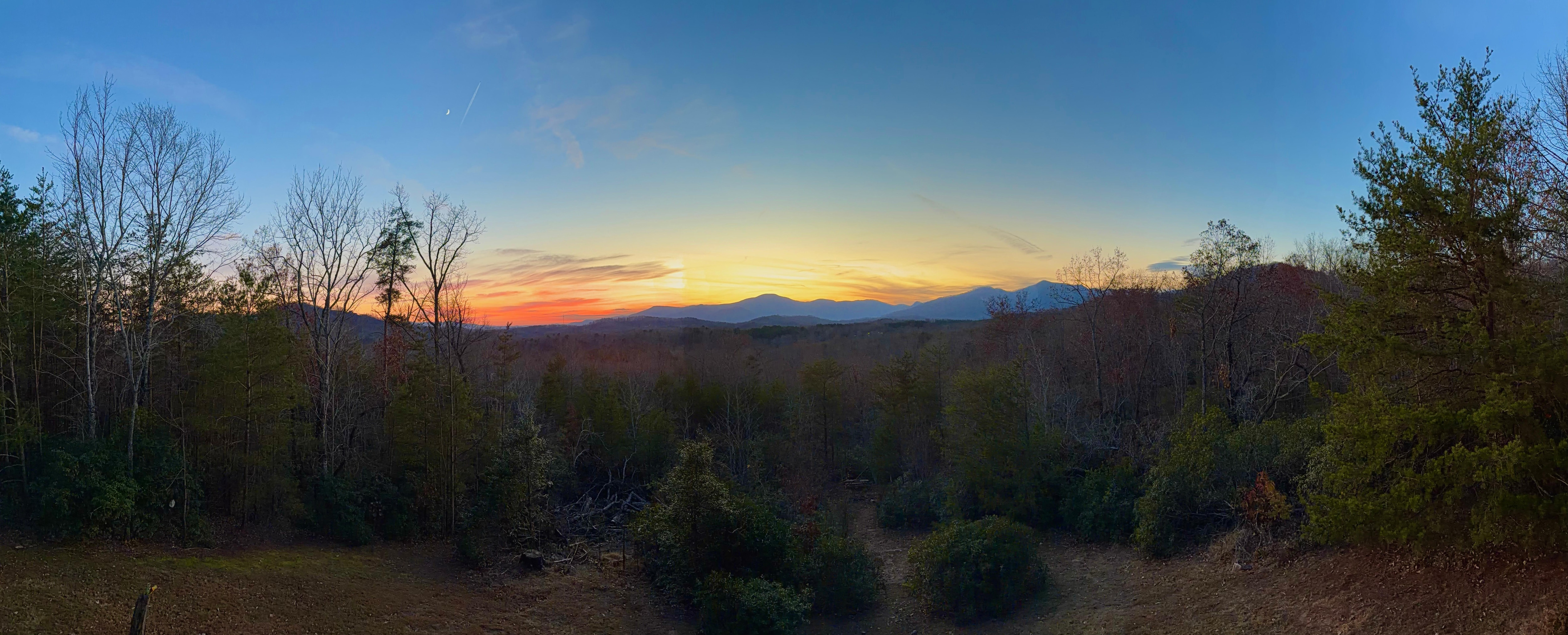 Amazing View! Beautiful Daily Sunsets! 