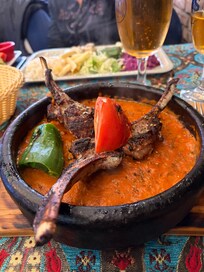 Locali caratteristici dove si mangia bene nelle vicinanze