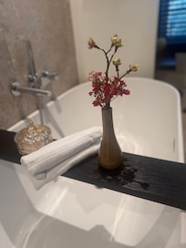 Badkar badsalt och av hög kvalitet.