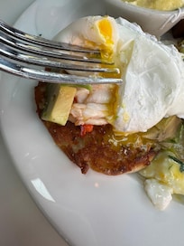 Lobster benedict
