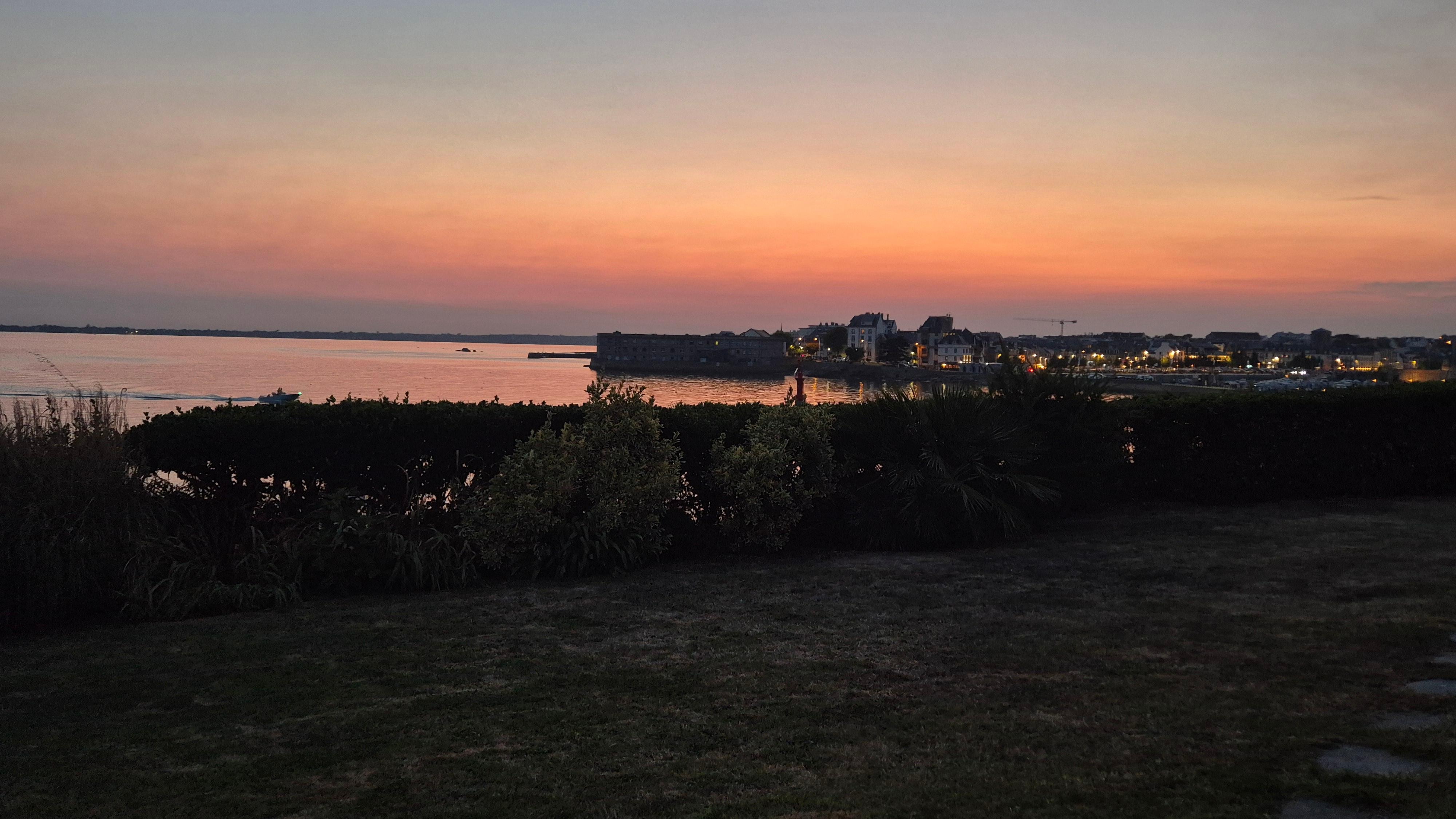 Sonnenuntergang über Concarneau