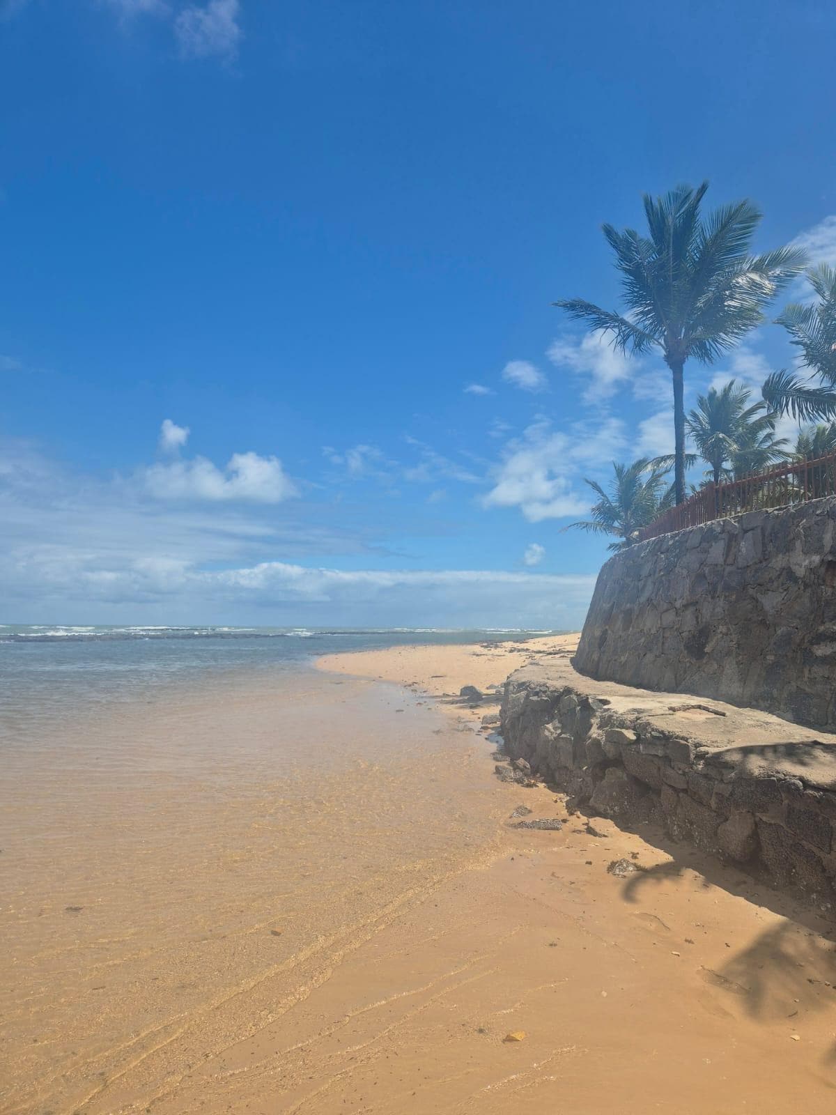 Ponta do Apaga Fogo, pertinho do Hotel, caminhando