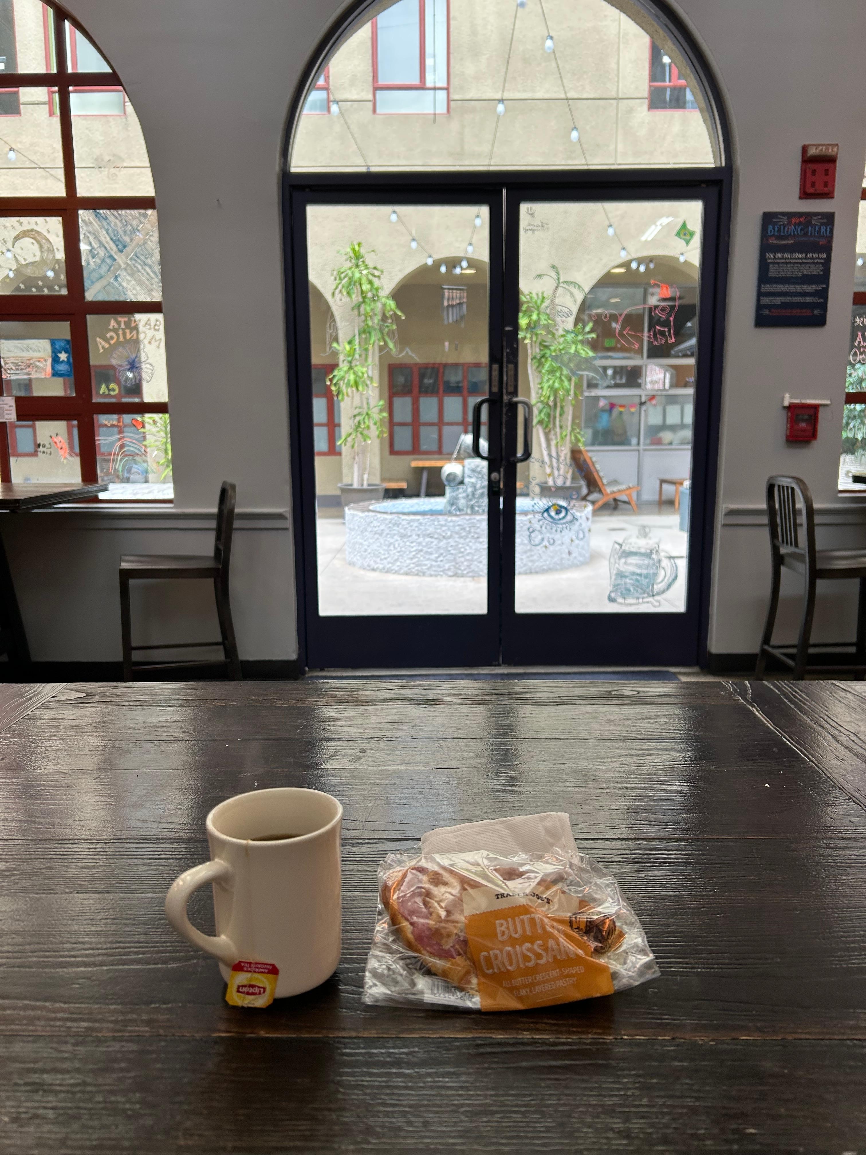 あちこちにくつろぐスペースがあるのります。