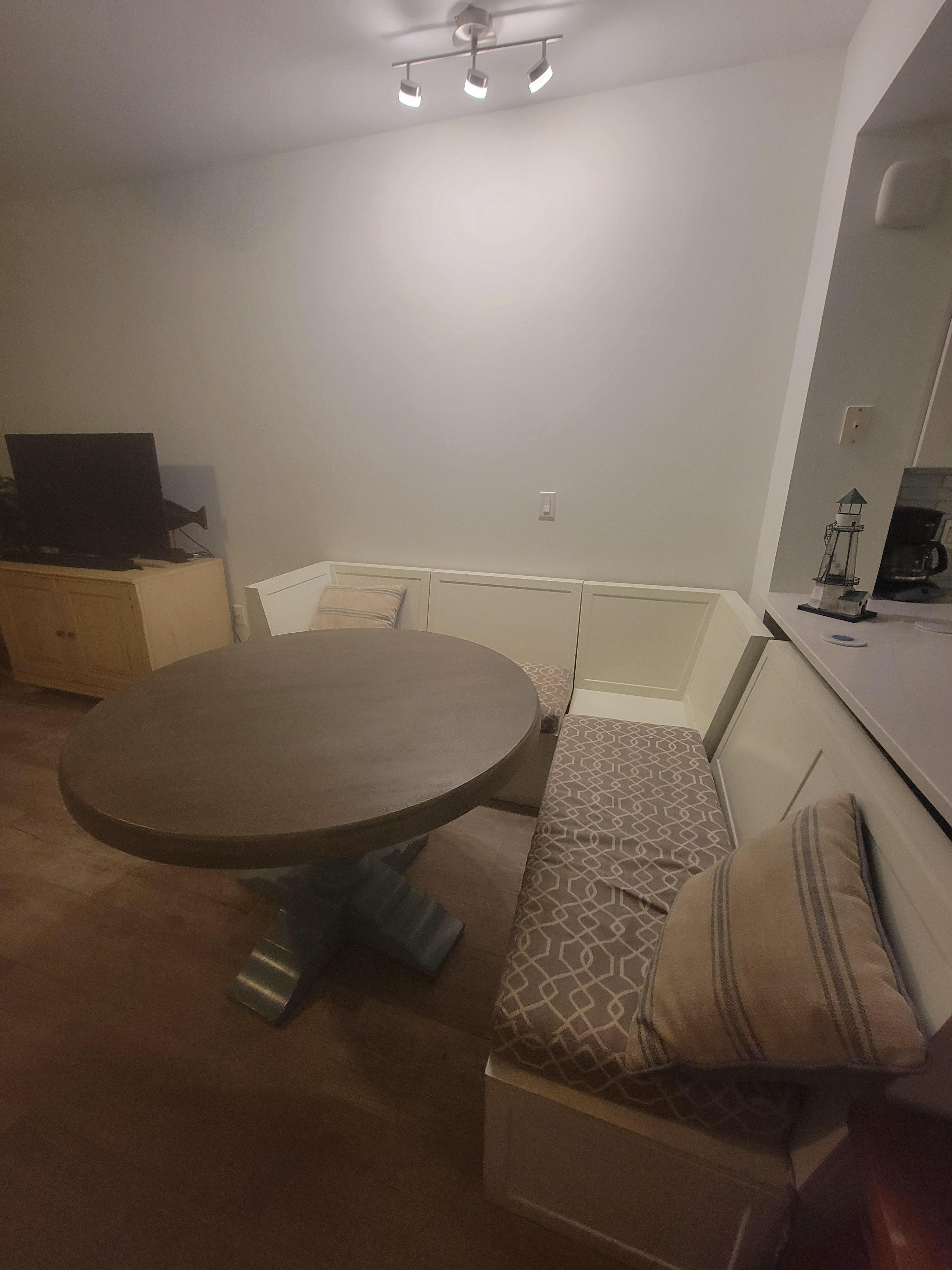 Kitchen table & benches