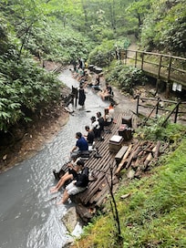 Hot stream foot bathm