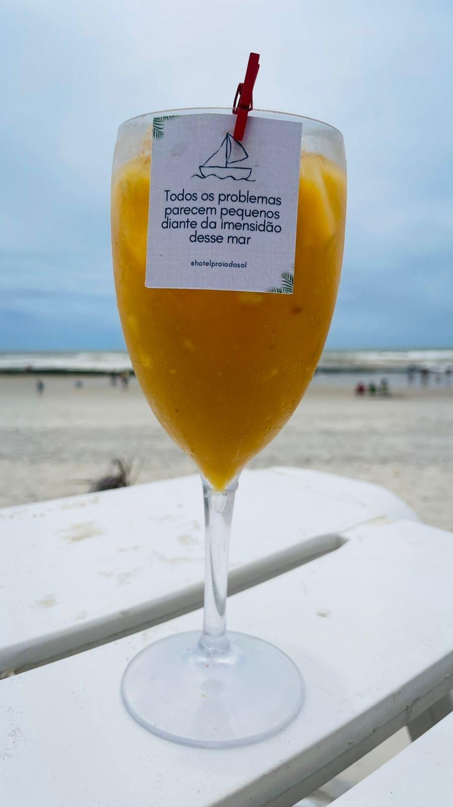 Caipirinha Nordestina: cajá e gengibre