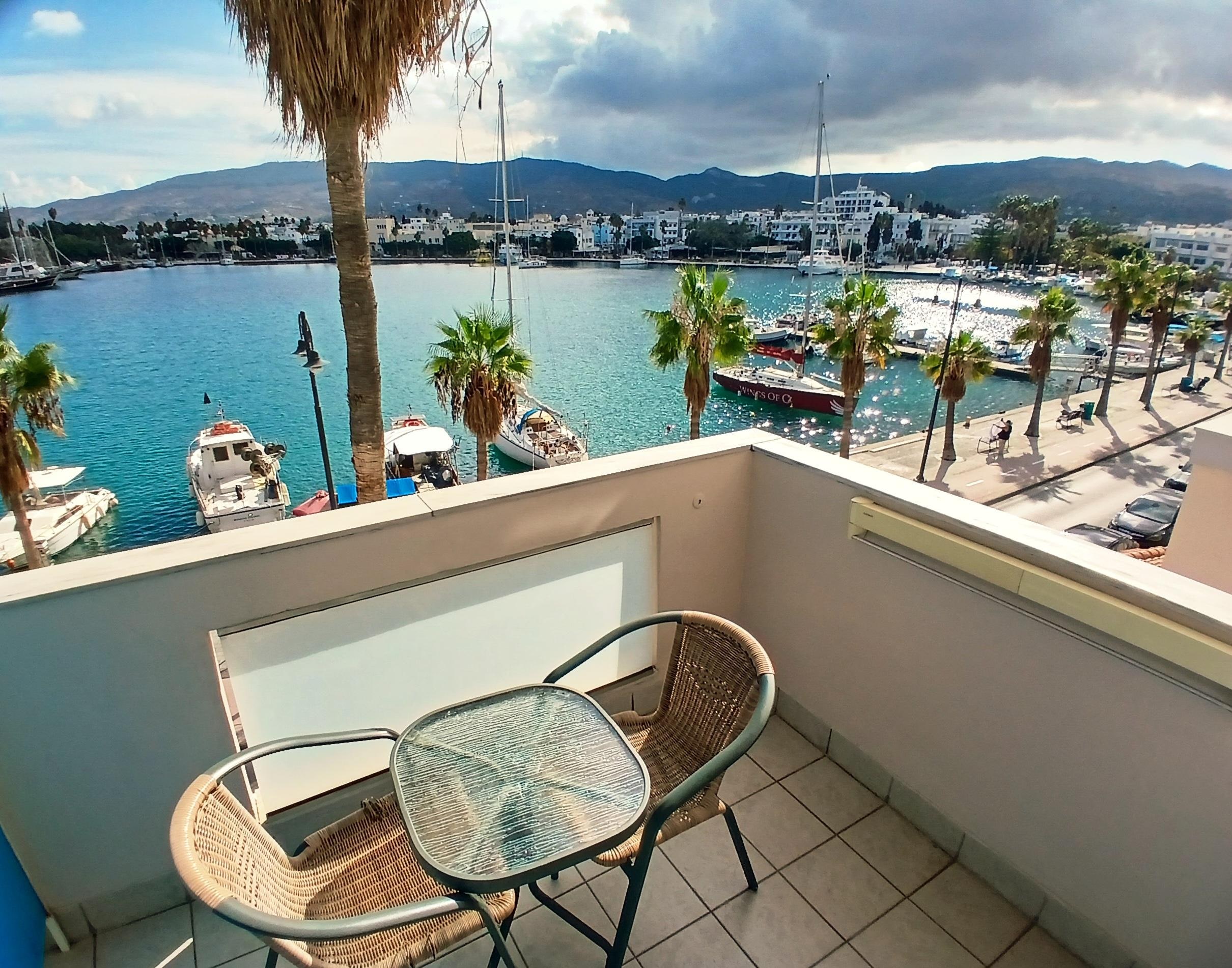 balcony with a view of the castle and harbour