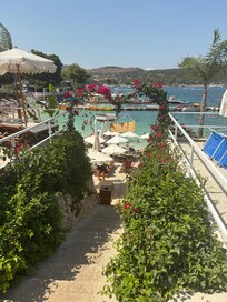 Uma beach club