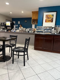 Breakfast area