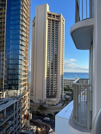 View to the right (beach)