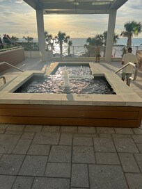 Sunset by the fountain