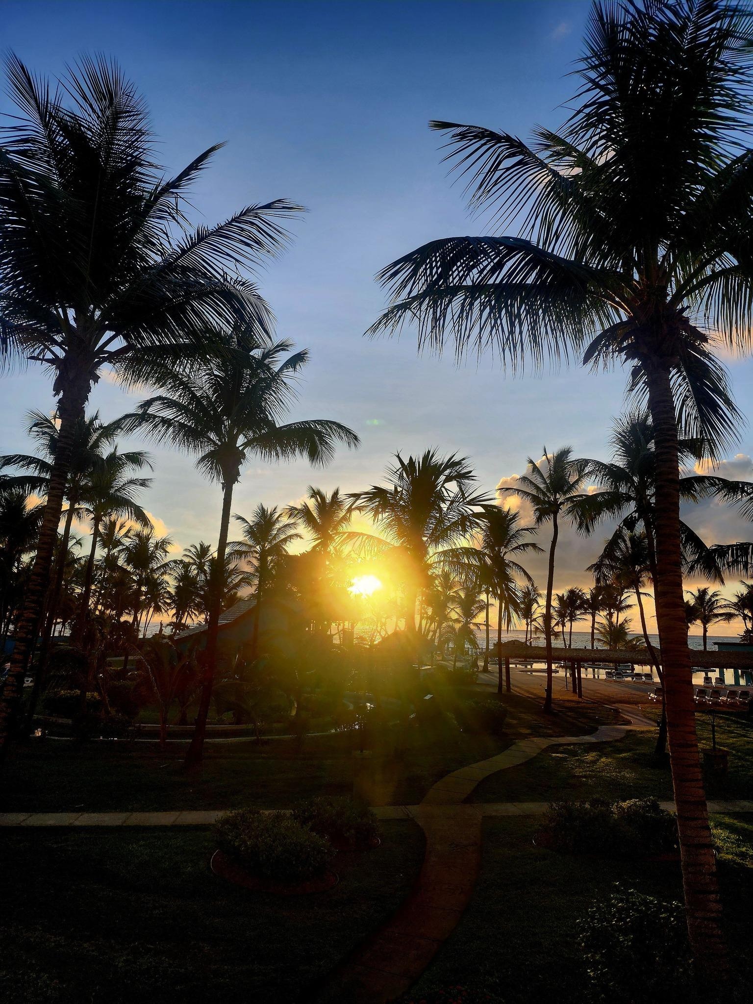 Sunrise @ Coconut Bay
