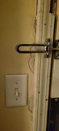 Damaged door lock
