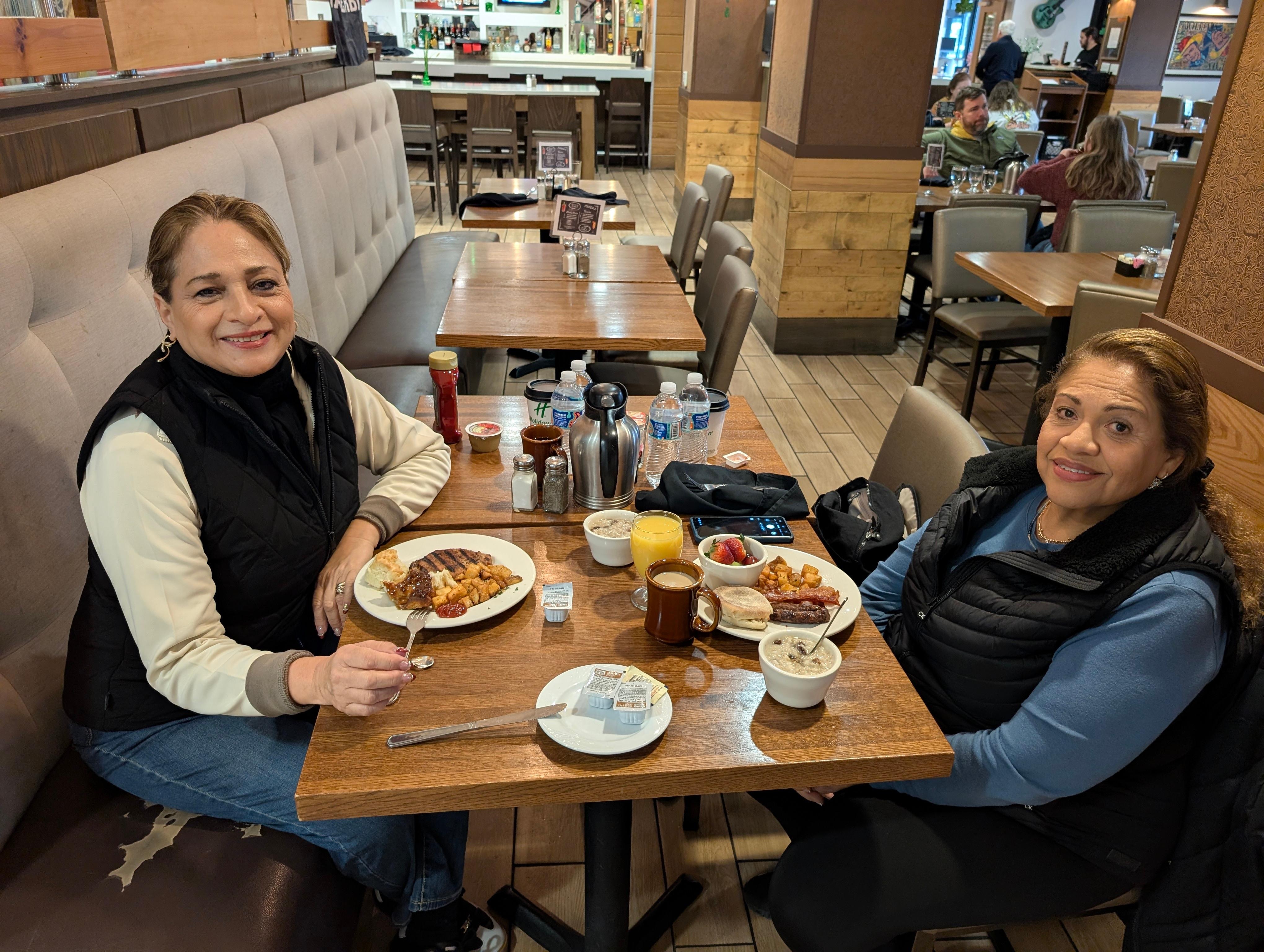 Breakfast buffet with my bffe.