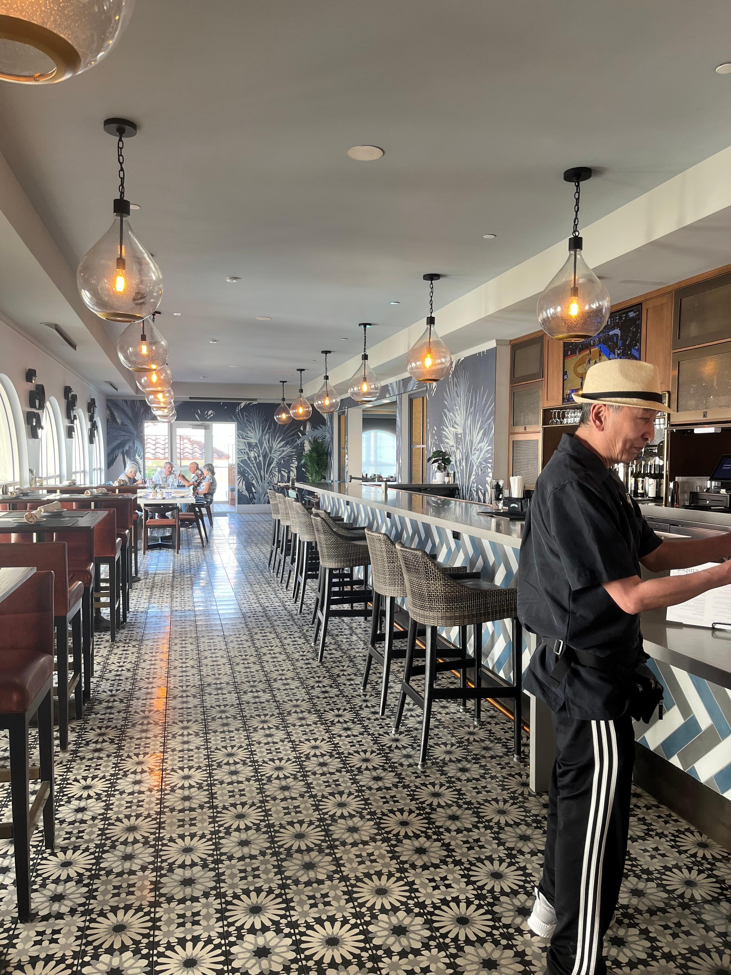 Beautiful Restaurant! Very Friendly staff!