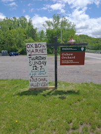 Quaint market is walkable distance