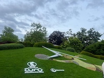 Geneva flower clock