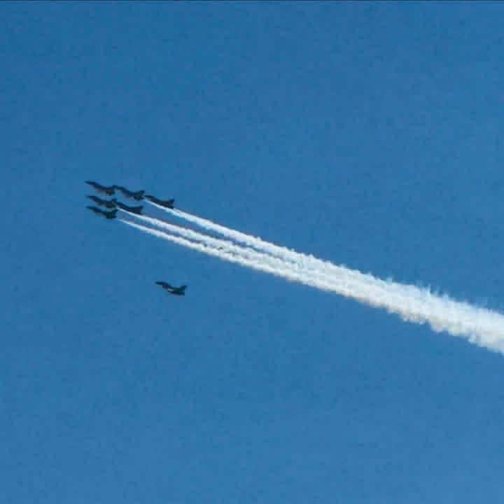 Thunderbirds practicing for the air show.