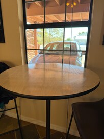 Sweet shady dining spot