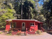 Cozy, yet fully equipped cabin named Kona.