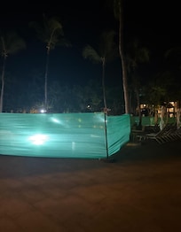 Após o acidente, voltei na piscina para verificar onde meu filho se machucou e fecharam a piscina