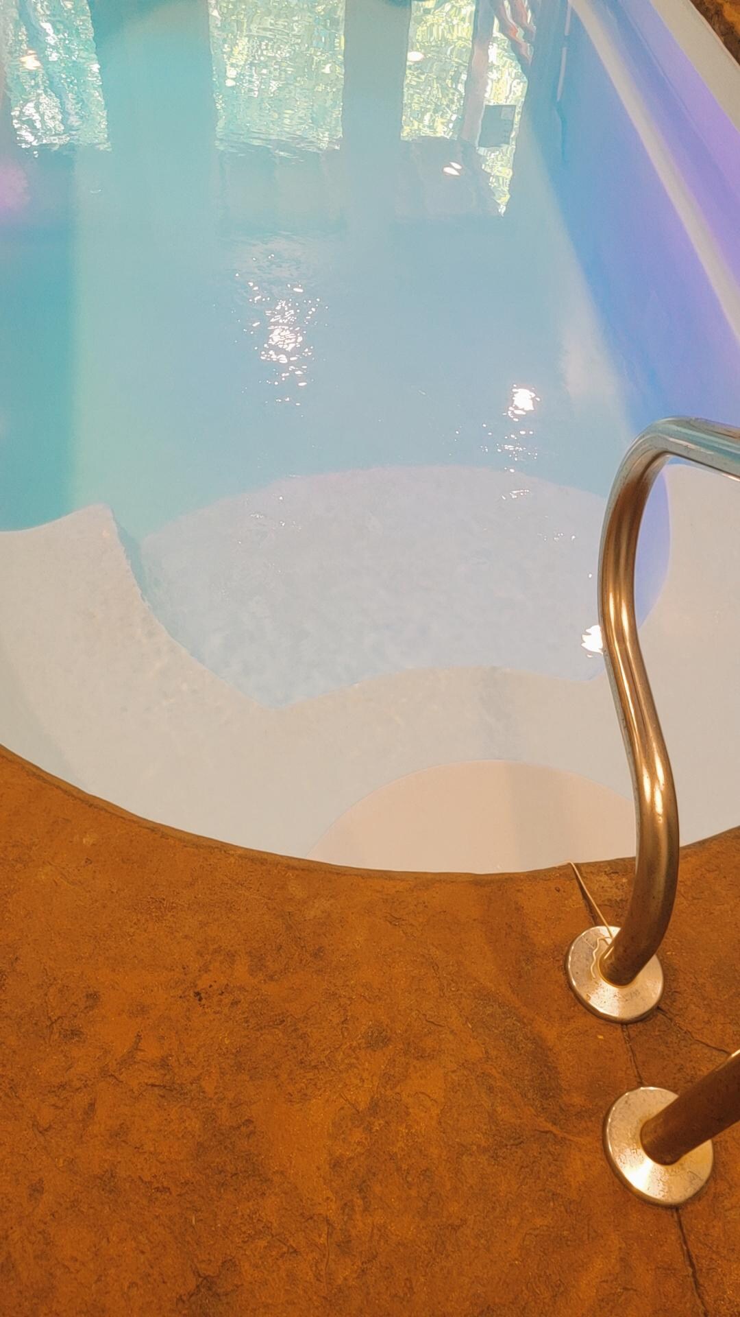 Private pool