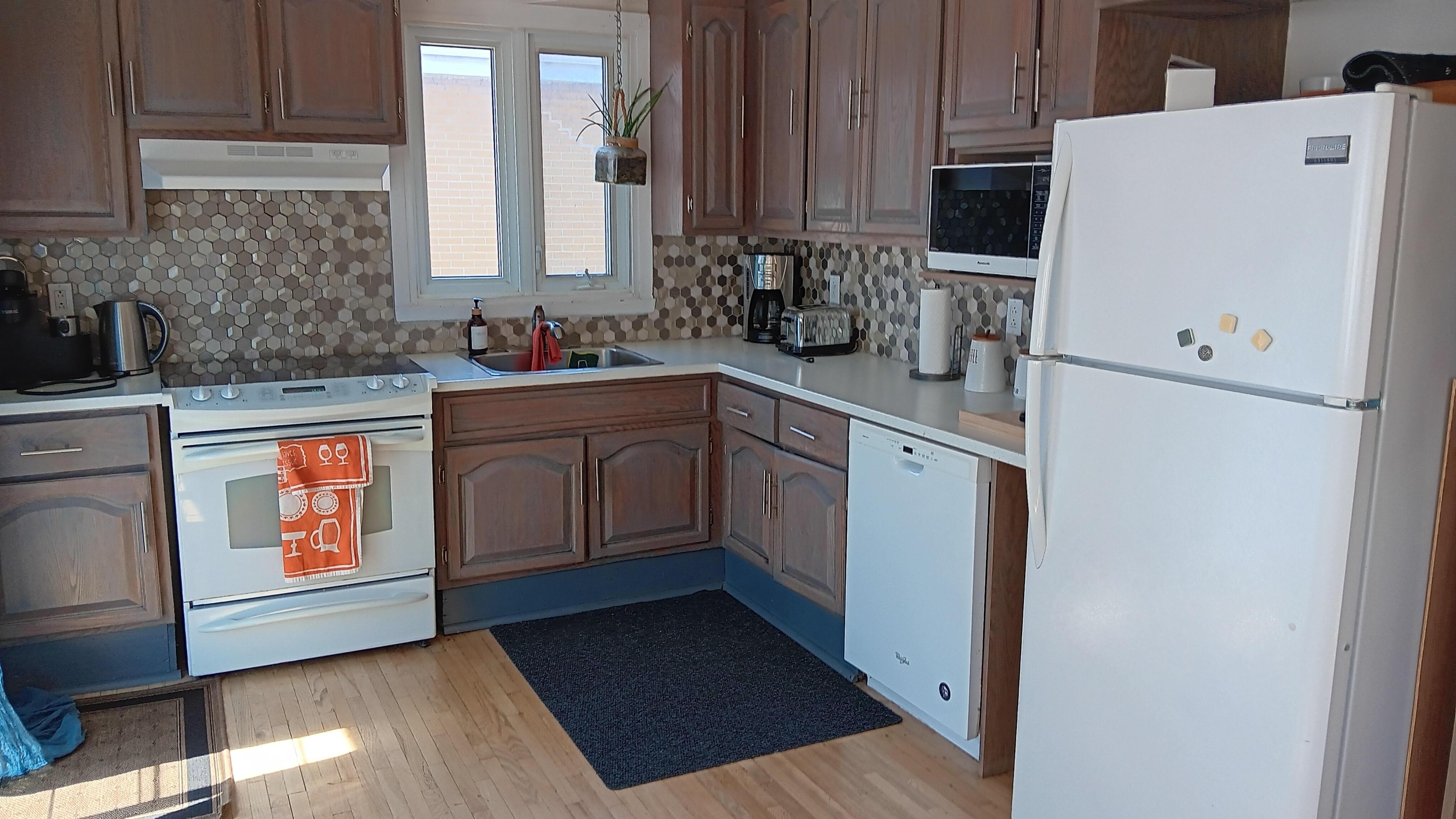 Kitchen prep area