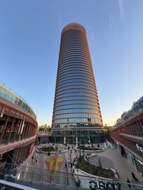 Edificio a pie de calle