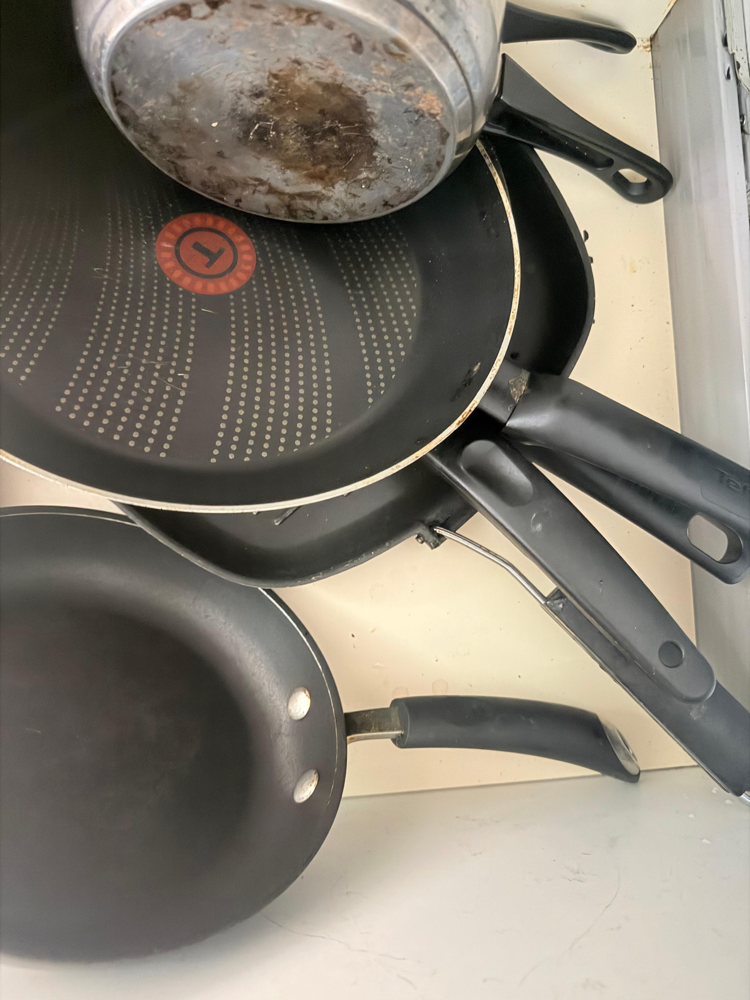 Old rusty kitchen ware