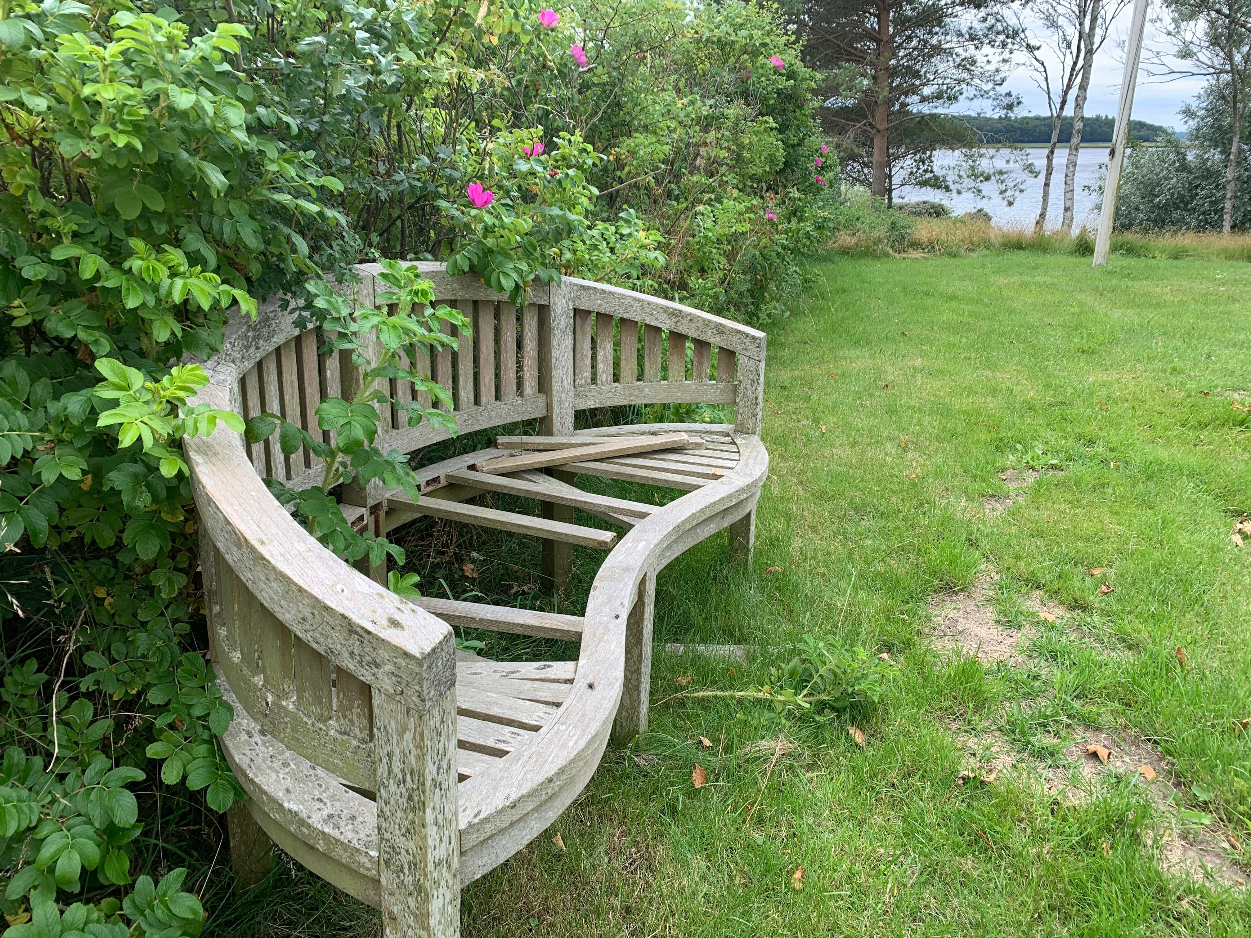 Rådden havebænk