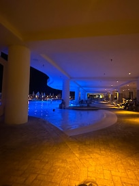 The water temperature of the pool is perfect.