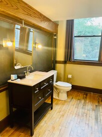 Roomy bathroom
